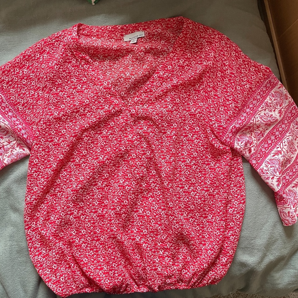Allison Joy Red Floral Top- Size Large